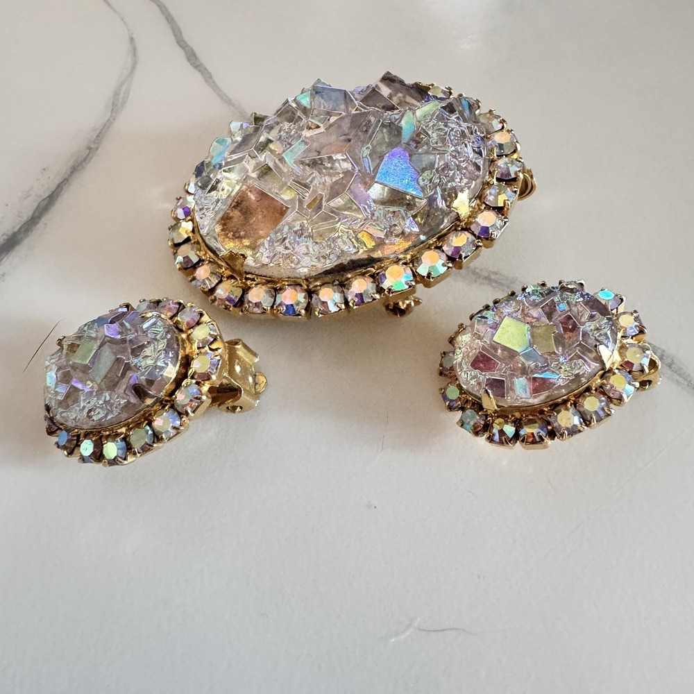 VTG Juliana Geode Brooch Iridescent AB Aurora Borealis Book Piece - Picture 5 of 6